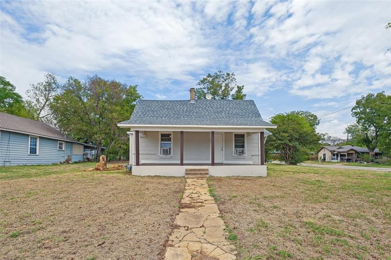 1801 W Bond Street, Denison TX 75020