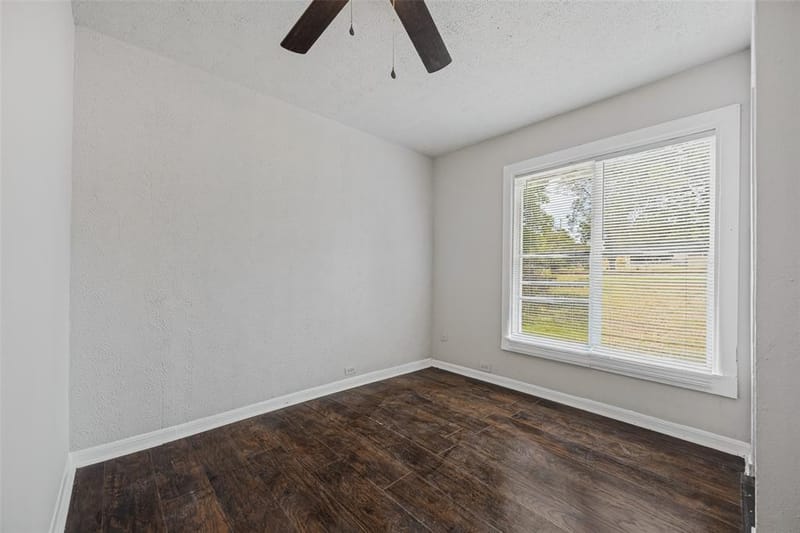 1801 W Bond Street, Denison TX 75020 - Photo 18