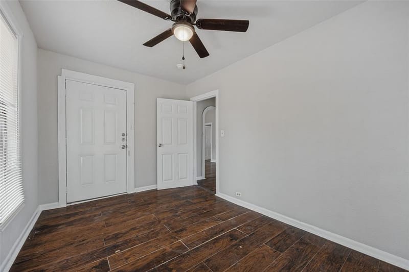 1801 W Bond Street, Denison TX 75020 - Photo 25