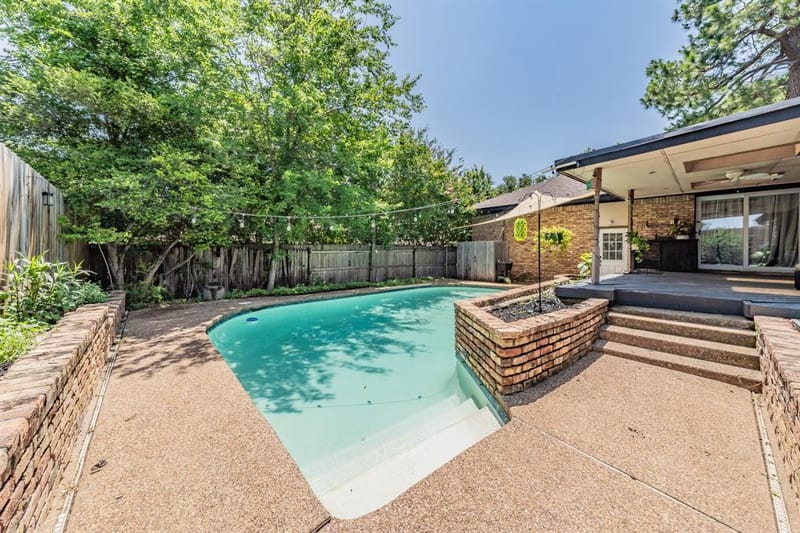 2211 Midhurst Drive, Arlington TX 76013 - Photo 35