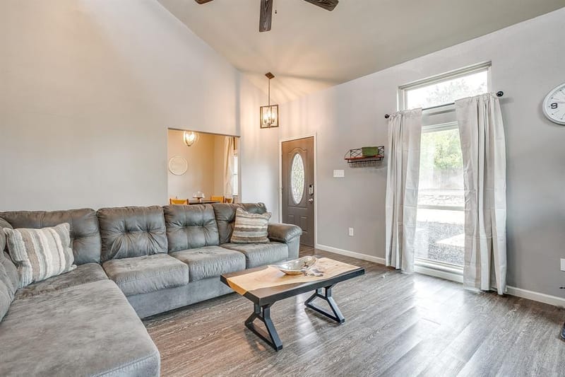 507 Heather Drive, Granbury TX 76048 - Photo 6