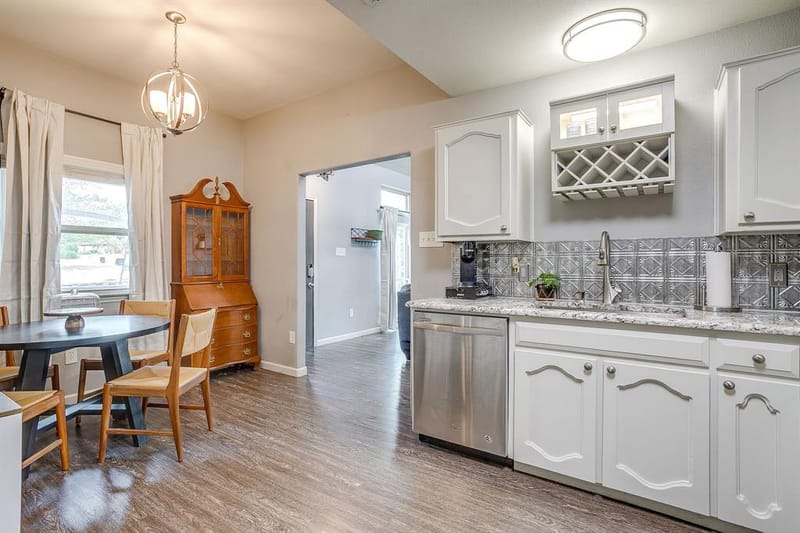 507 Heather Drive, Granbury TX 76048 - Photo 10