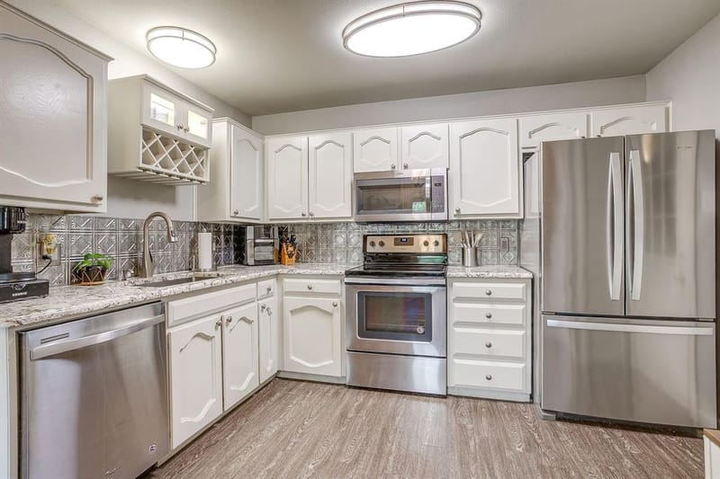 507 Heather Drive, Granbury TX 76048 - Photo 8