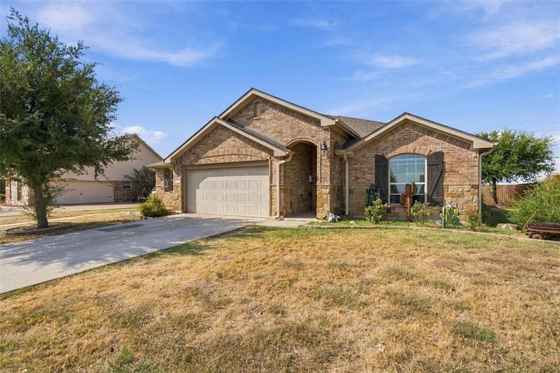 112 Oak Meadow Trail, Waco TX 76657 - Photo 3
