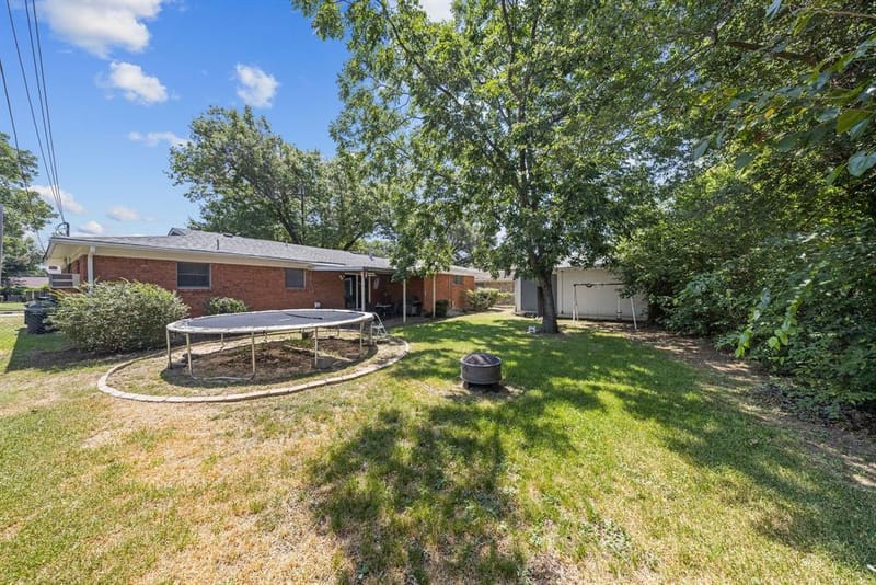2113 David Drive, Fort Worth TX 76111 - Photo 25