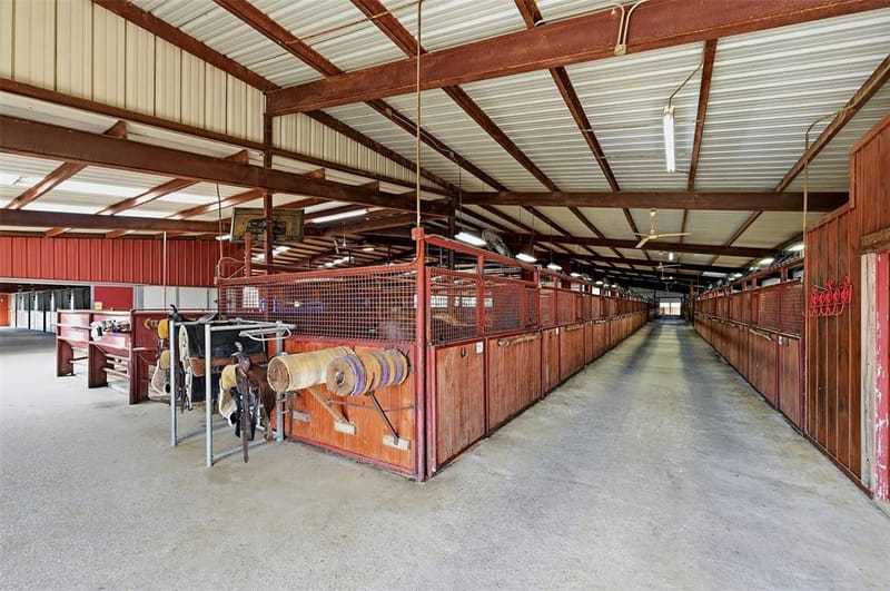 13341 82 Highway E, Whitesboro TX 76273 - Photo 6