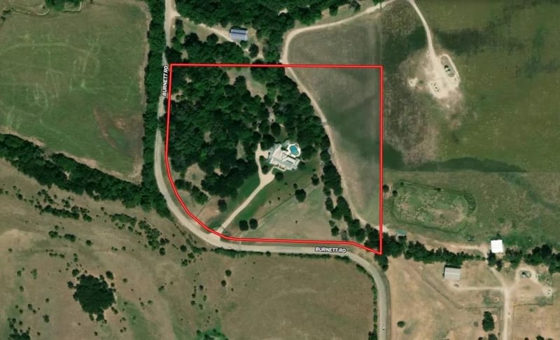 8970 Burnett Road, Justin TX 76247 - Photo 2