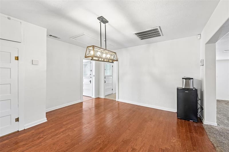 503 E Avenue F, Midlothian TX 76065 - Photo 5