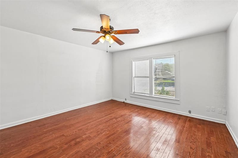 503 E Avenue F, Midlothian TX 76065 - Photo 14