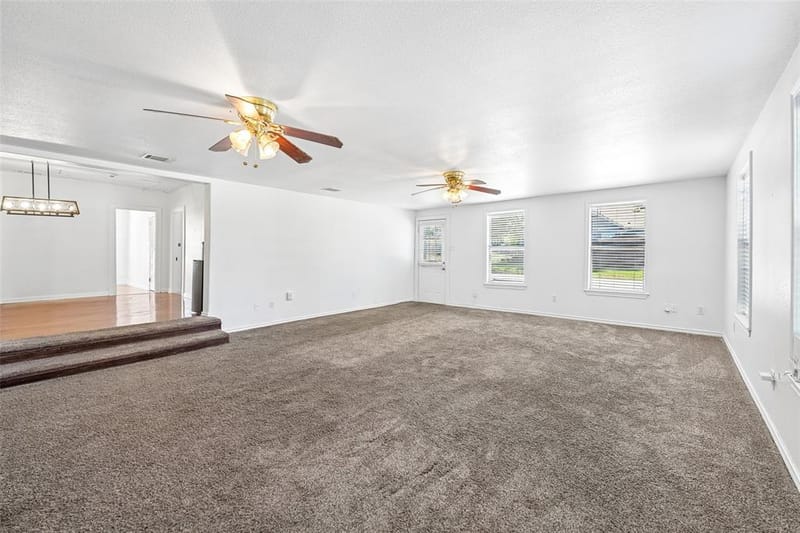 503 E Avenue F, Midlothian TX 76065 - Photo 11