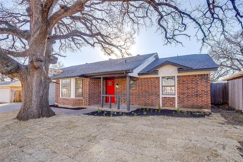 2421 Meadow View, Bedford TX 76021 - Photo 2
