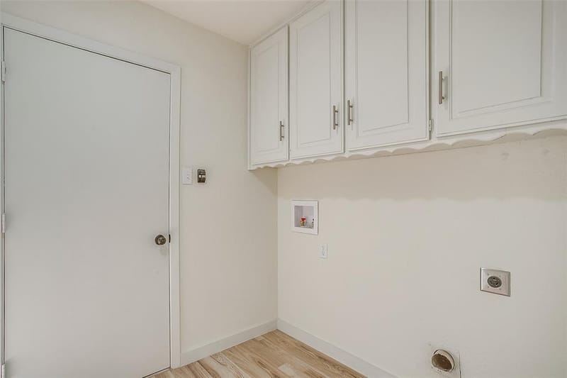 2421 Meadow View, Bedford TX 76021 - Photo 16