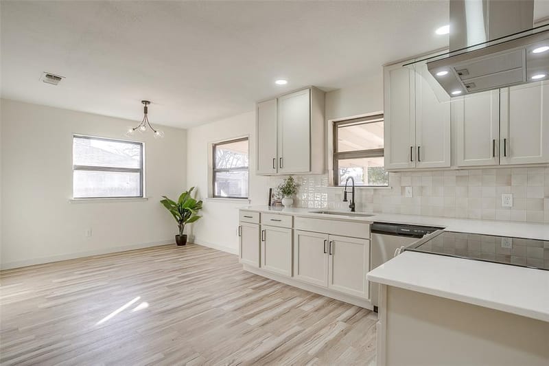 2421 Meadow View, Bedford TX 76021 - Photo 12