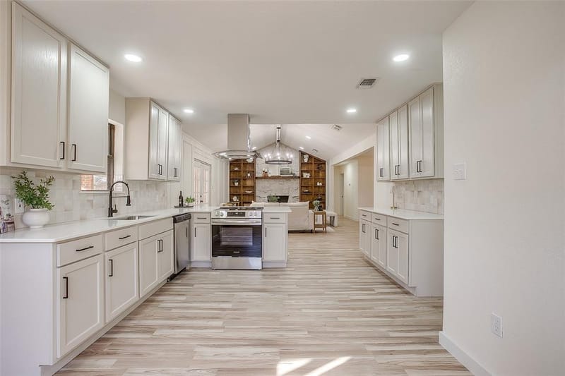 2421 Meadow View, Bedford TX 76021 - Photo 14