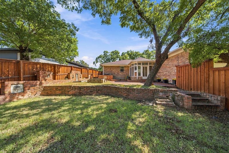 8311 Baumgarten Drive, Dallas TX 75228 - Photo 22