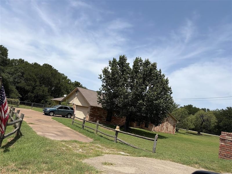 200 Windridge Trail, Burleson TX 76028 - Photo 2