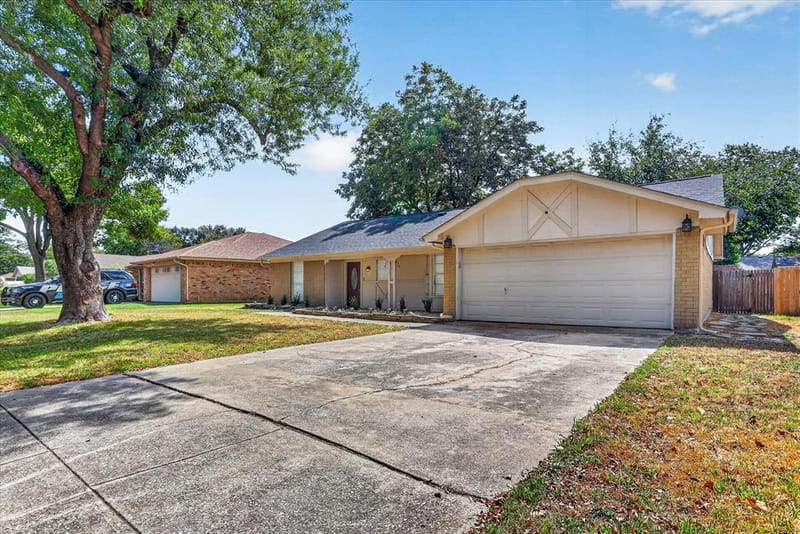 1016 Westminster Lane, Mansfield TX 76063 - Photo 2