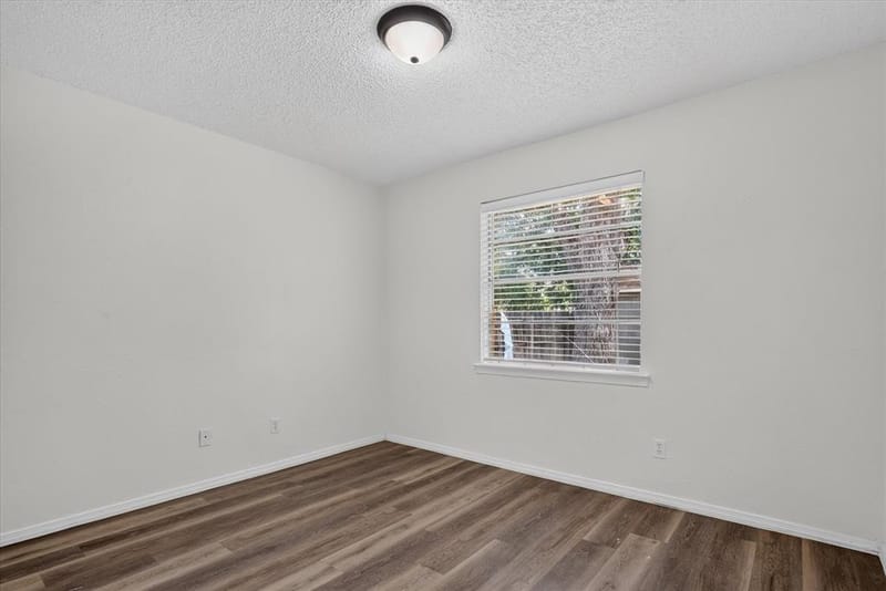 1016 Westminster Lane, Mansfield TX 76063 - Photo 24
