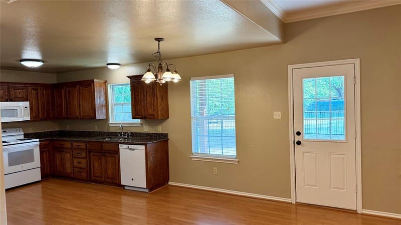 104 Herron Street, Farmersville TX 75442 - Photo 8