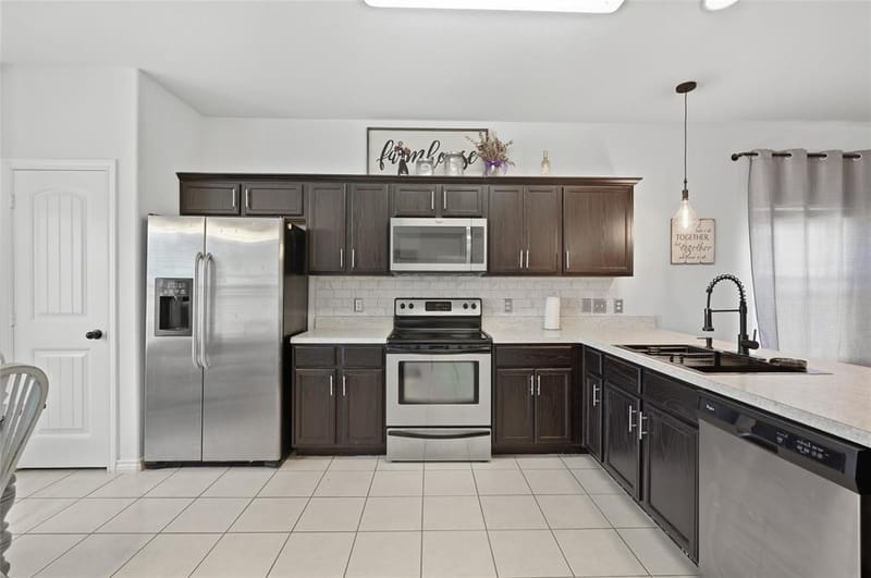 4814 Pinnacle Place, Denison TX 75021 - Photo 6