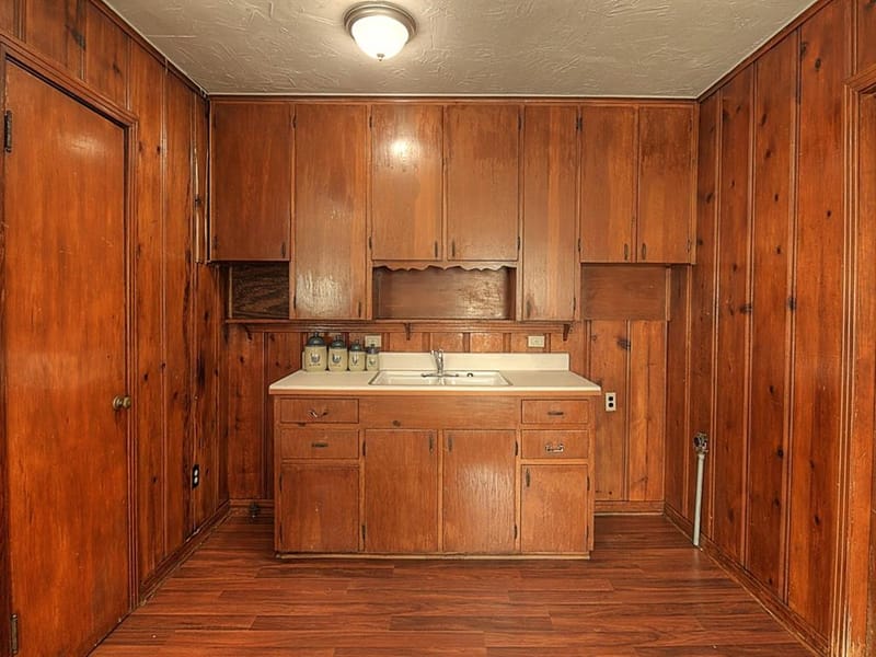 1705 N Riverside Drive, Fort Worth TX 76111 - Photo 32