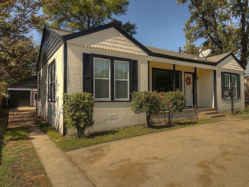 1705 N Riverside Drive, Fort Worth TX 76111