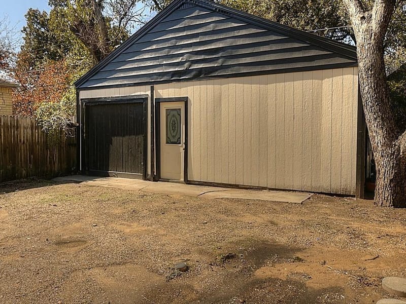 1705 N Riverside Drive, Fort Worth TX 76111 - Photo 34