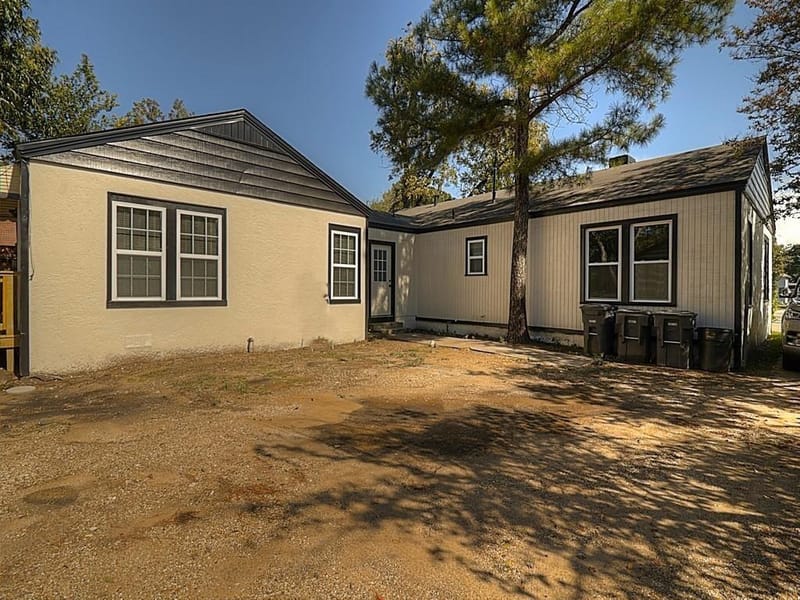 1705 N Riverside Drive, Fort Worth TX 76111 - Photo 35