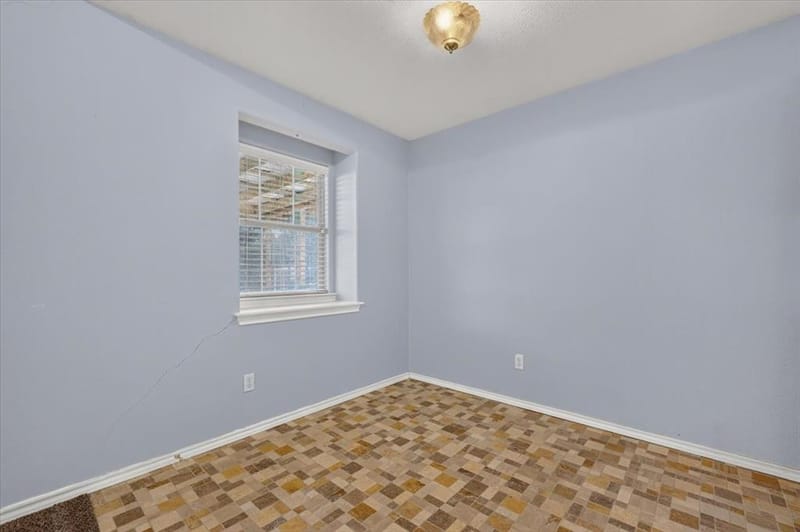 401 S Llano Street, Whitney TX 76692 - Photo 5