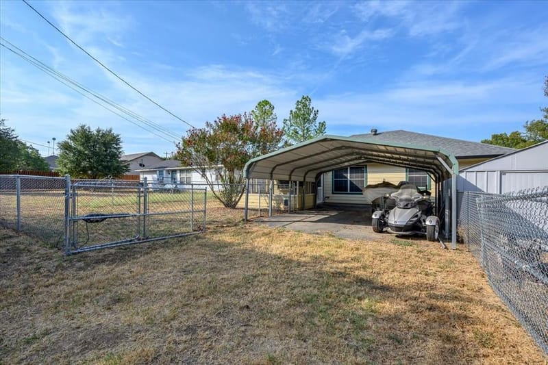 401 S Llano Street, Whitney TX 76692 - Photo 18