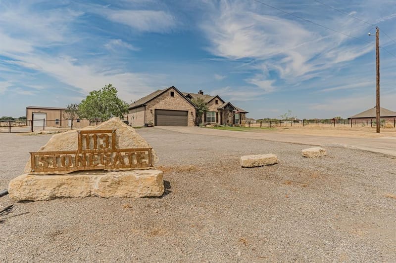 113 Stonegate Avenue, Brock TX 76087