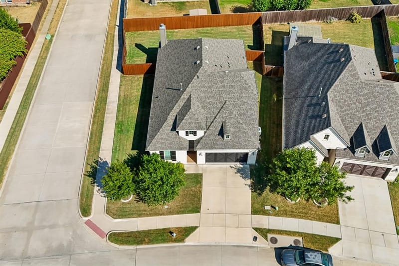 9801 Trail Map Drive, Fort Worth TX 76036 - Photo 2