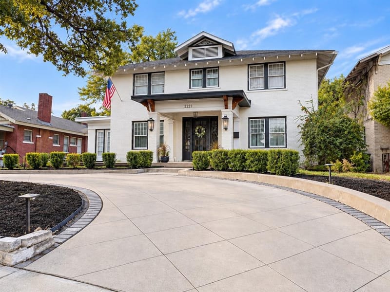 2221 Park Place Avenue, Fort Worth TX 76110