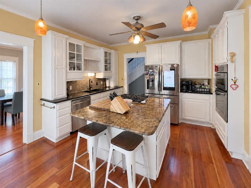 2221 Park Place Avenue, Fort Worth TX 76110 - Photo 9