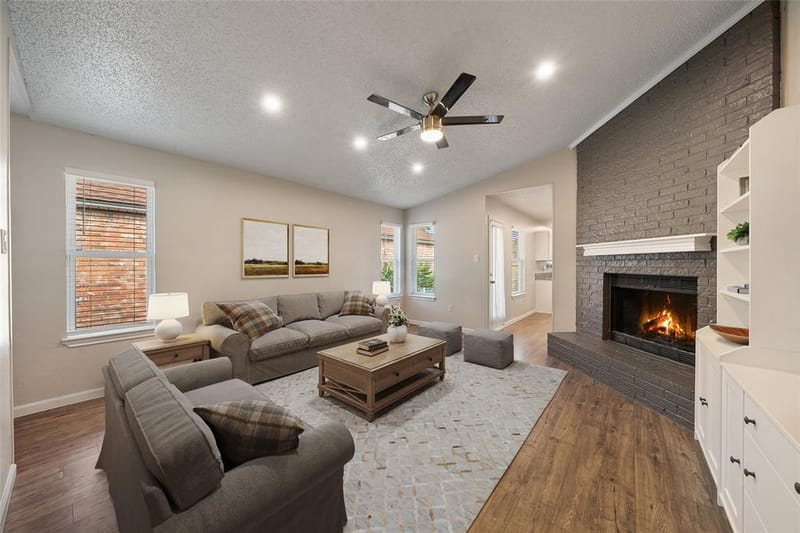 2313 Markland Street, Irving TX 75060 - Photo 7