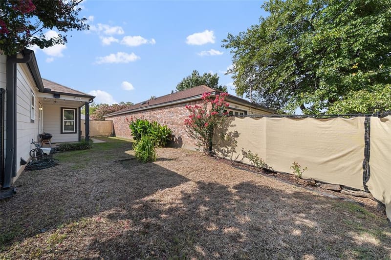 2313 Markland Street, Irving TX 75060 - Photo 24