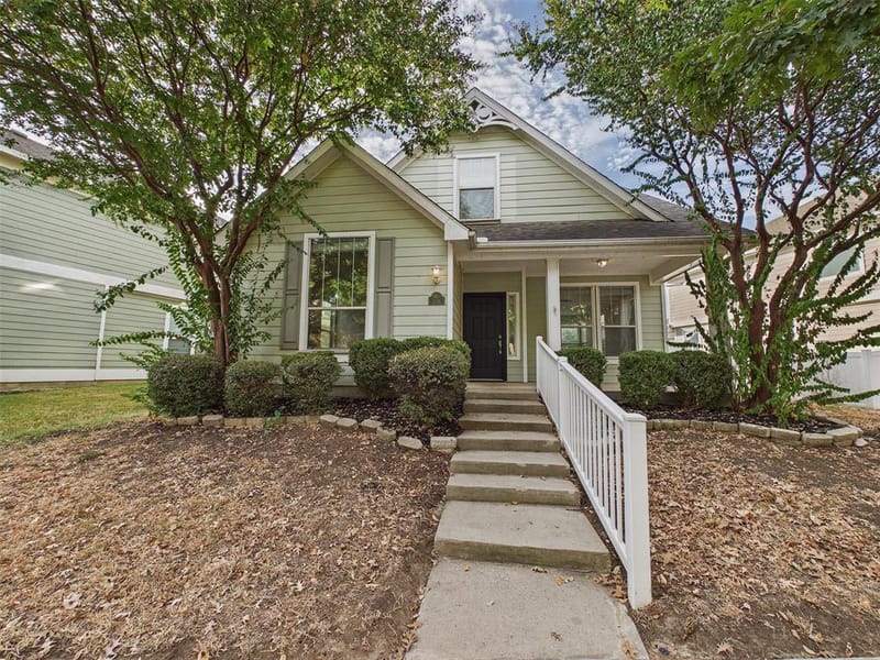 1016 Oakcrest Drive, Providence Village TX 76227 - Photo 2