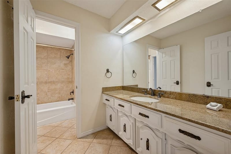 7333 Pleasant View Drive, Dallas TX 75231 - Photo 13