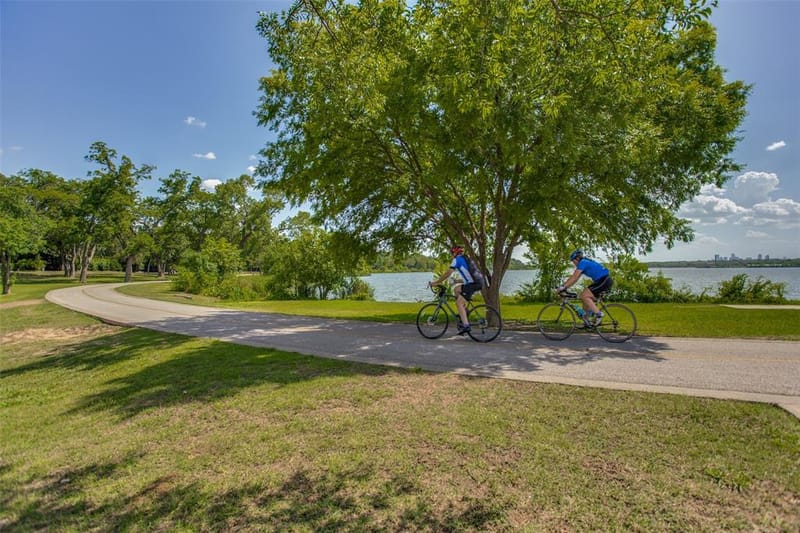 7333 Pleasant View Drive, Dallas TX 75231 - Photo 22