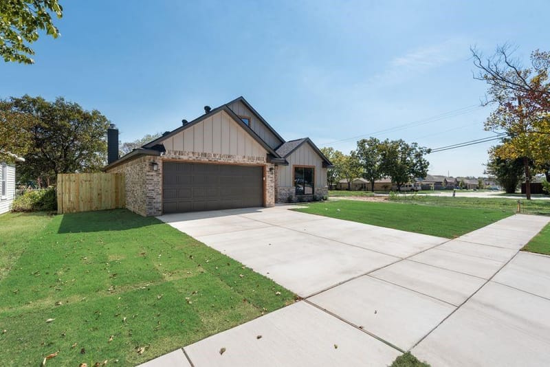804 Vaquero Street, White Settlement TX 76108 - Photo 3