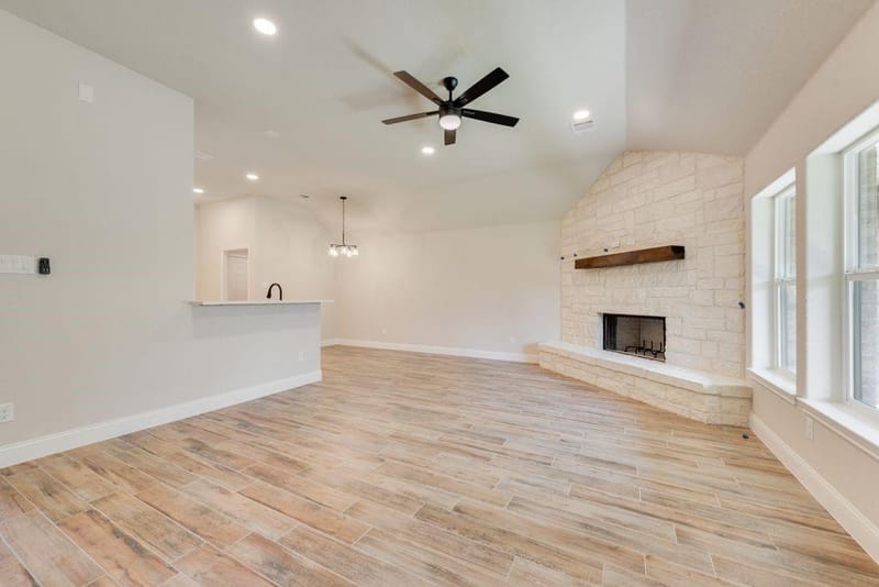 804 Vaquero Street, White Settlement TX 76108 - Photo 9