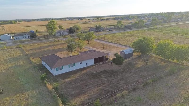 203 Farrar Road, Waxahachie TX 75165 - Photo 7