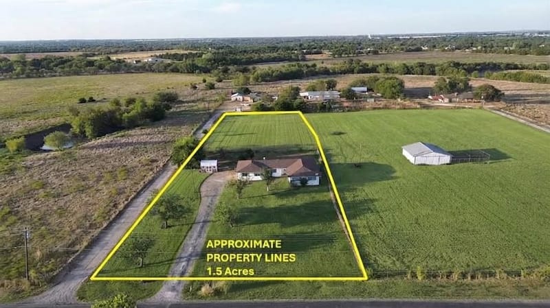 203 Farrar Road, Waxahachie TX 75165