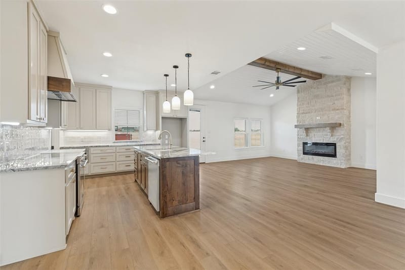 2485 Cottondale Road, Springtown TX 76082 - Photo 4