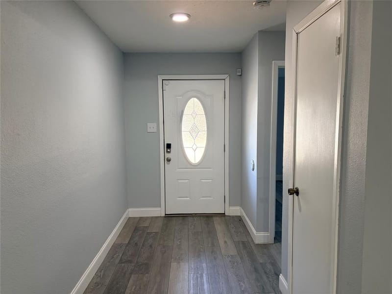 1025 Fox River Lane, Fort Worth TX 76120 - Photo 2