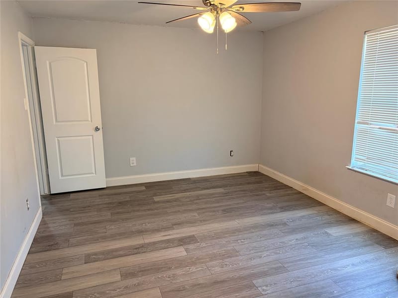 1025 Fox River Lane, Fort Worth TX 76120 - Photo 10