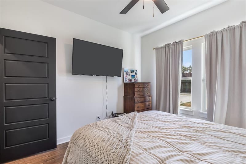 405 John Street, Hillsboro TX 76645 - Photo 12