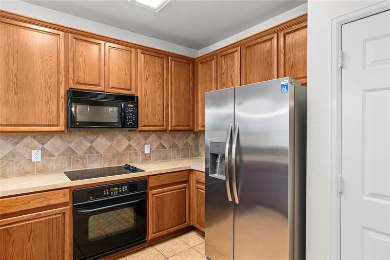 565 Legends Drive, Lewisville TX 75057 - Photo 13