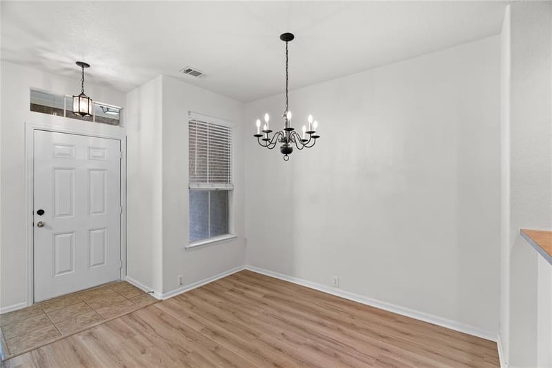 565 Legends Drive, Lewisville TX 75057 - Photo 8