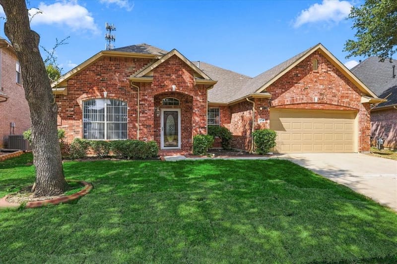 304 Patricia Lane, Highland Village TX 75077 - Photo 2